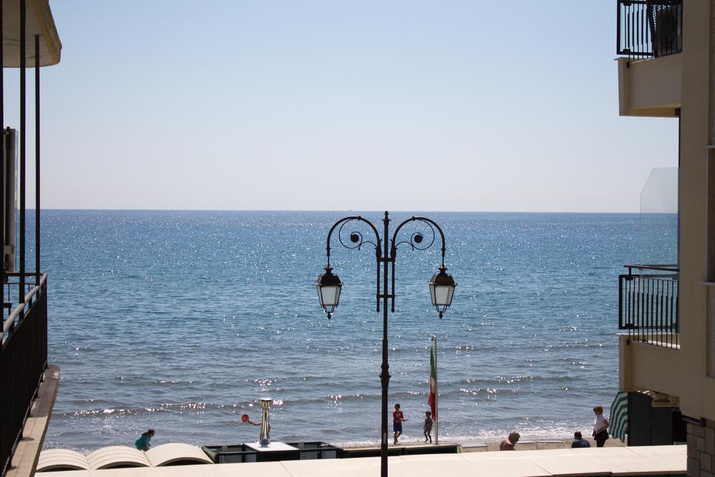 Albergo Fanny Alassio Exterior photo